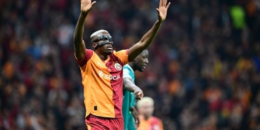 Efsane futbolcu Osimhen'i İngiliz devine önerdi!