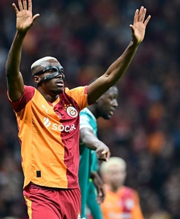 Efsane futbolcu Osimhen'i İngiliz devine önerdi!