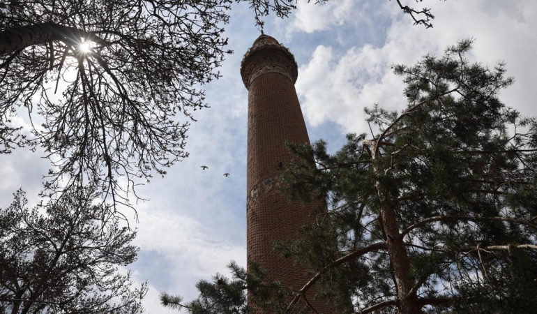 Eğik minareli Ulu Camii 7,5 büyüklüğünde depreme dayanacak