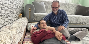 Engelli oğlu için hazırladığı aparatla gönülleri fethetti