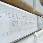 Fed: Enflasyon ve istihdama yönelik riskler arttı