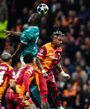 Galatasaray, İngiltere'ye avantajla gidiyor