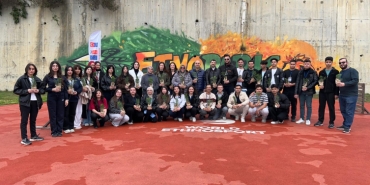 Gençler hem geleneği hem adrenalini İstanbul Etnopark'ta yaşadı