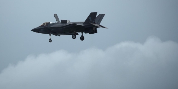 İran Devrim Muhafızları: Ülkenin orta kesimlerinde ABD'ye ait F35 savaş uçağı düşürüldü