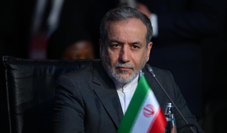 İran Dışişleri Bakanı Arakçi, müzakere için Pakistan'a gidiyor