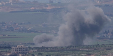 İşgalci İsrail'in Lübnan'ın güneyinde bir motosiklete düzenlediği İHA saldırısında 2 kişi öldü