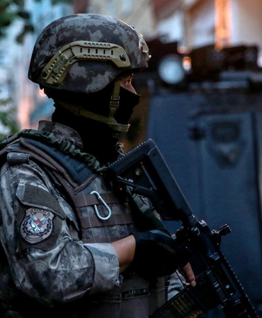 İstanbul merkezli organize suç örgütü operasyonu: 13 gözaltı