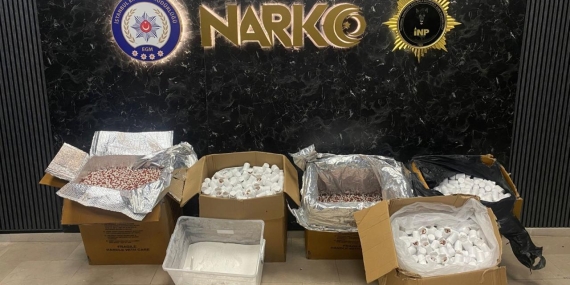 İstanbul’da 247 bin 500 sentetik ecza hap ele geçirildi