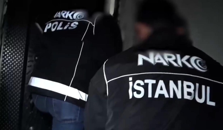 İstanbul'da zehir tacirlerine operasyon: 19 gözaltı