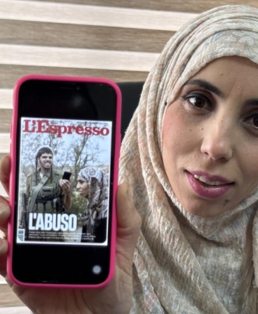 İtalyan dergisinin kapağındaki Filistinli avukat: Bu görüntü, sistemetik bir politikanın parçası