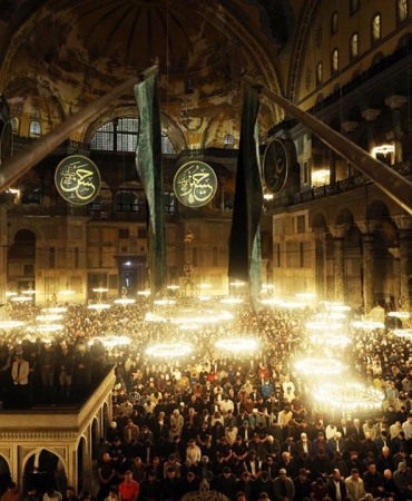 Kadir Gecesi pazartesi günü idrak edilecek