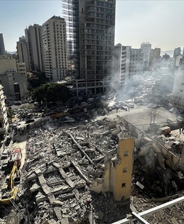 Katil İsrail, Lübnan'ın güneyindeki çok sayıda eve saldırı düzenledi