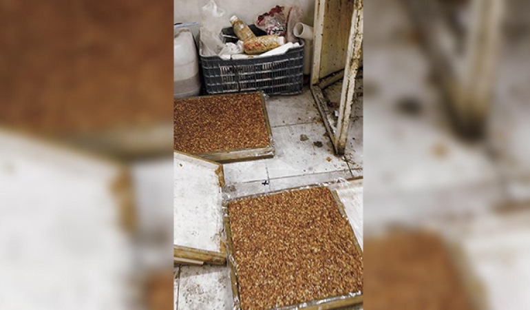 Kötü koku gerçeği ortaya çıkardı: Evden kaçak imalathane çıktı