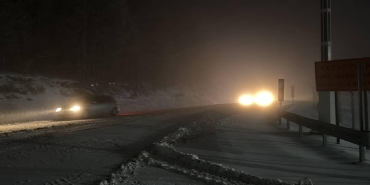 Kütahya'nın Domaniç ilçesinde kar yağışı etkili oluyor