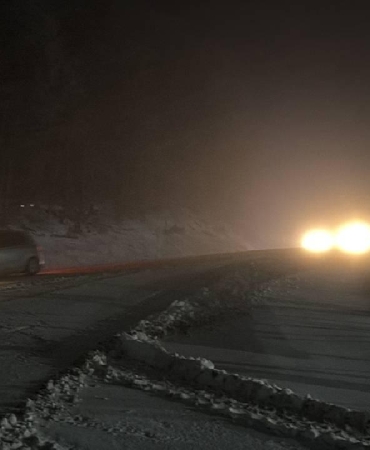 Kütahya'nın Domaniç ilçesinde kar yağışı etkili oluyor