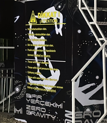 Lunaparktaki oyun aletinden düşen kişi öldü