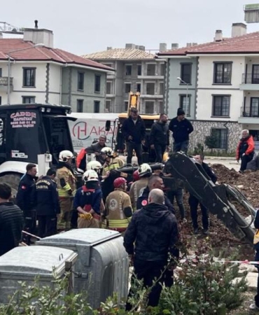 Manisa'da göçük altında kalan işçi öldü