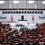 Meclis'te yoğun gündem: Doğum izni, sosyal medya kısıtlaması...