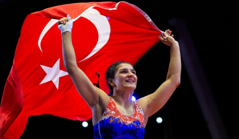 Milli güreşçimiz Nesrin Baş Avrupa şampiyonu