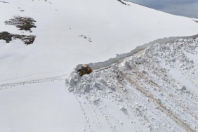 Orduda bahar yerine kış: 4 metrelik karla mücadele