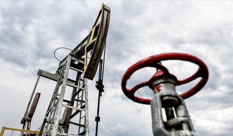 Piyasalar Hürmüz Boğazı'ndaki kesintinin uzamasını fiyatlıyor