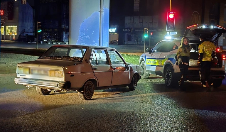 Polisin dur ihtarına uymayan alkollü sürücüye büyük ceza