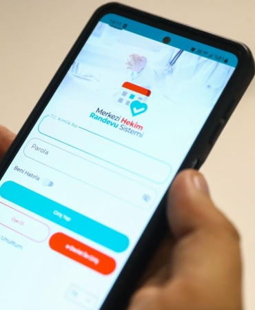 Raporunu yenilemeyen 6,6 milyon için MHRS hatırlatması