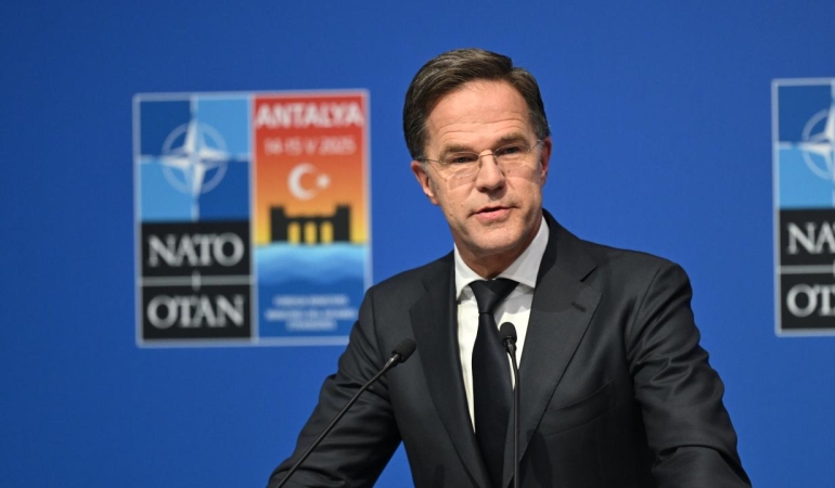 Rutte: NATO'nun nükleer caydırıcılığının etkili olmaya devam etmesini sağlamalıyız
