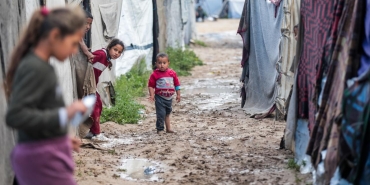 Soykırımcı İsrailin ablukası altındaki Gazzede ekmek krizi yaşanıyor