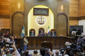 Suriyede Beşşar Esed ve kardeşi Mahir hakkında gıyabi yargılama başladı