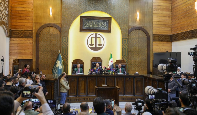 Suriyede Beşşar Esed ve kardeşi Mahir hakkında gıyabi yargılama başladı