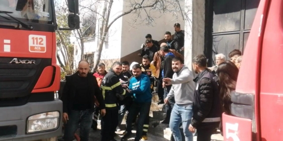 Tokat'ta komşusunun yanan evine yardım için giren kadın hayatını kaybetti