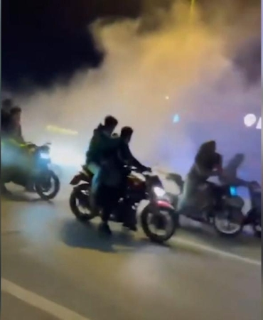 Trafiği tehlikeye düşüren motosikletlilere 870 bin lira ceza