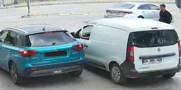 Trafikte beyzbol sopasıyla tehdit eden sürücüye 180 bin lira ceza