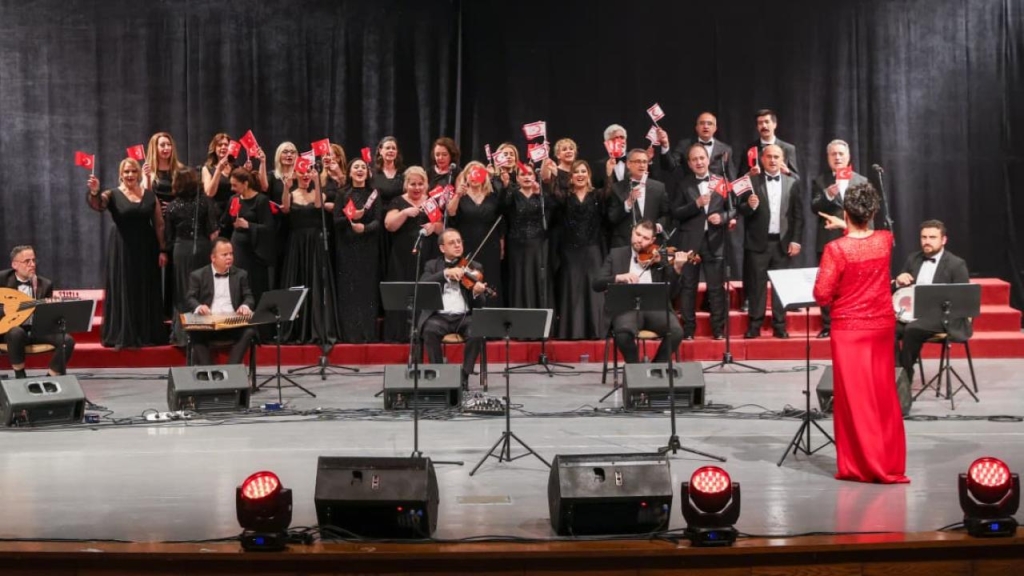 TRT korosu, KKTC Kurucu Cumhurbaşkanı Denktaş anısına sahne aldı