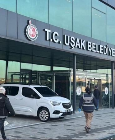 Uşak Belediyesi'ne 2. dalga operasyon: 28 gözaltı