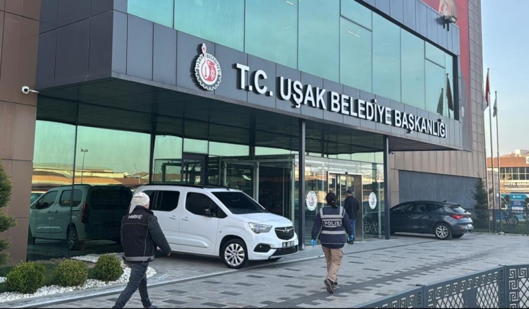 Uşak Belediyesi'ne 2. dalga operasyon: 28 gözaltı