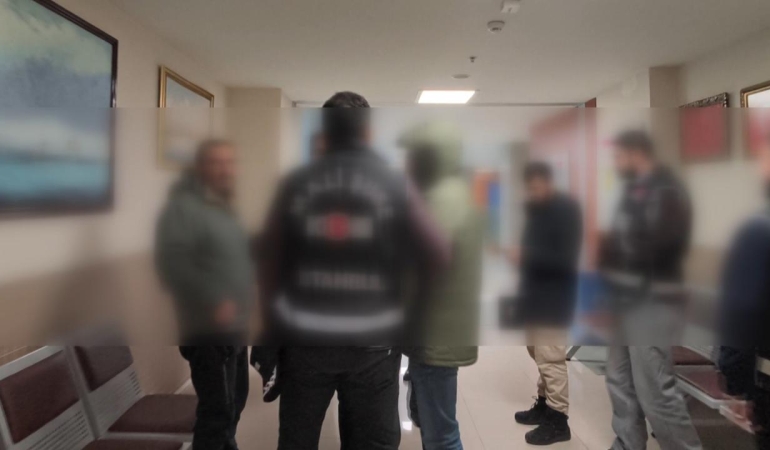 Üsküdar'da 2 doktora rüşvet suçundan 12 yıla kadar hapis talebi