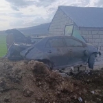 Van'da kontrolden çıkan otomobil duvara çarptı: 1 yaralı