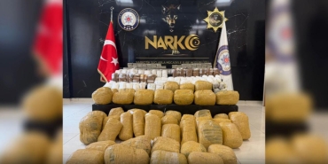 Van'da uyuşturucu operasyonu: 240 kilo uyuşturucu ele geçirildi