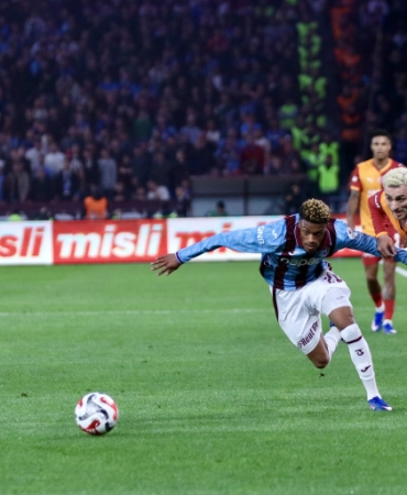 Zirvede yarış kızıştı