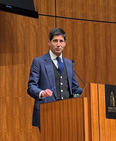 ABD Senatosu Fed başkanlığı için Kevin Warsh'u onayladı