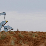 ABD'den en kırılgan ülkelerin Rus petrolüne geçici olarak erişebilmesine izin