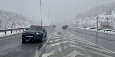 Anadolu Otoyolu'nun Ankara kesiminde kar yağışı