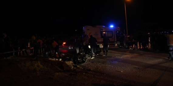 Antalya’da çöp kamyonu ile motosiklet çarpıştı: 2 ölü