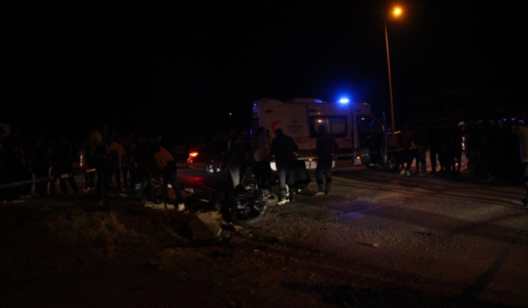 Antalya'da çöp kamyonu ile motosiklet çarpıştı: 2 ölü