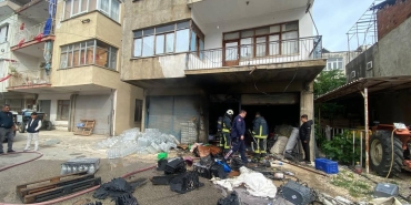 Antalya'da depo yangını