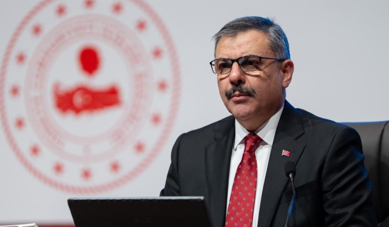 Bakan Çiftçi: Sahipsiz hayvanların yüzde 80'i toplandı, ekime kadar hepsini toplayacağız