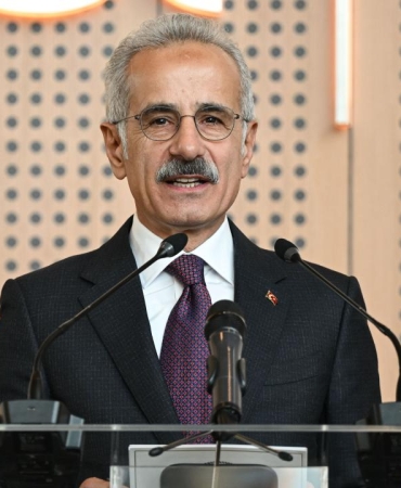 Bakan Uraloğlu: Krizler, alternatifi olmayan her sistemin kırılgan olduğunu açıkça gösterdi