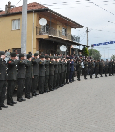 Balıkesir'deki trafik kazasında hayatını kaybeden uzman çavuş son yolculuğuna uğurlandı